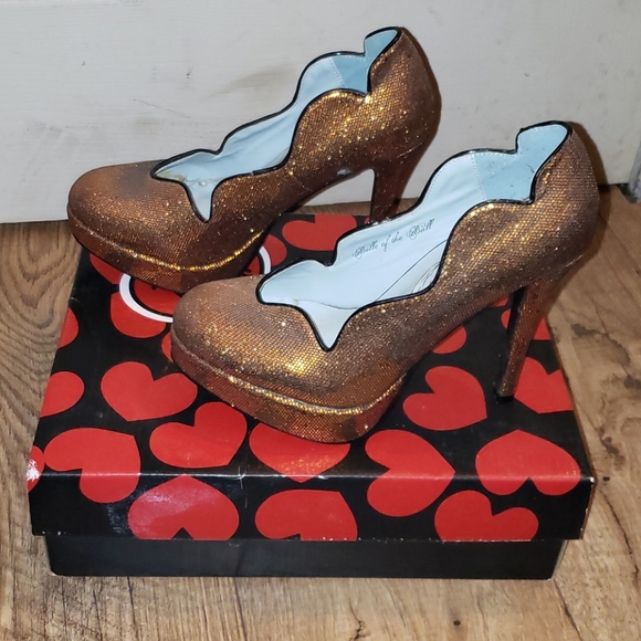 T.U.K | Belle of the Ball Copper Pumps - Picture 9 of 11